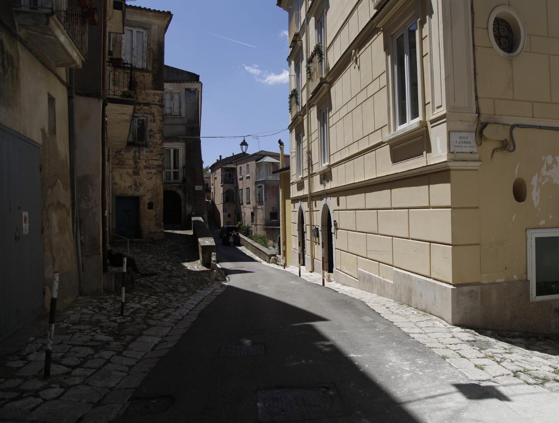 Grey Apartment Caiazzo Zewnętrze zdjęcie